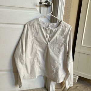 Lululemon windbreaker. Size 6,